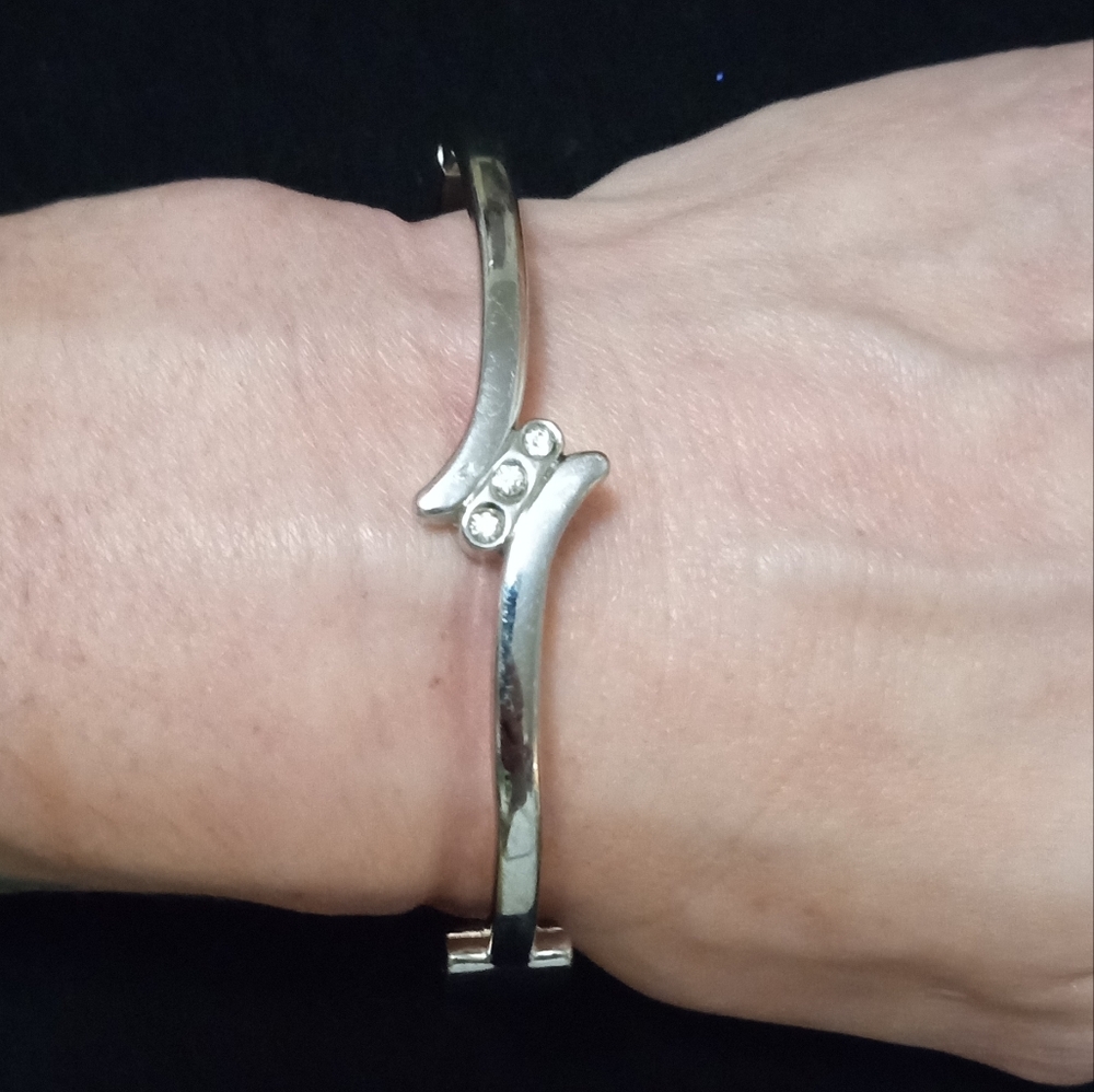 Clear Rhinestone, Silver tone Clamper Bracelet, Vintage 